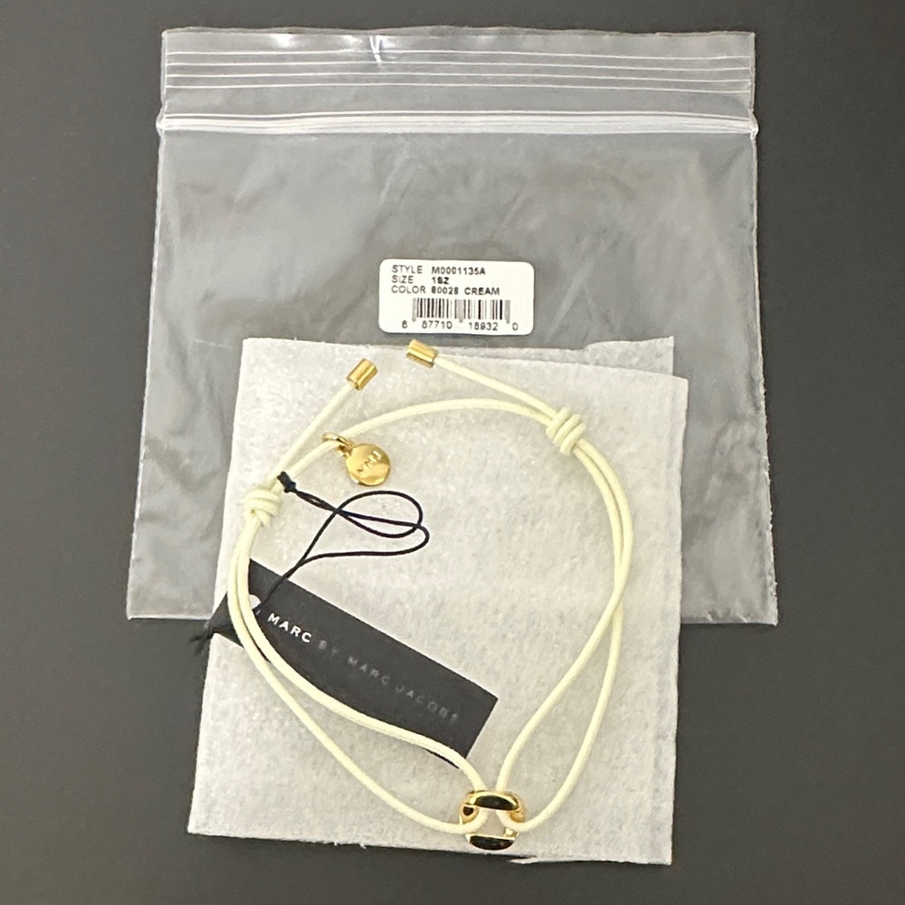 Marc Jacobs NWT Cream and Gold Adjustable Bracelet